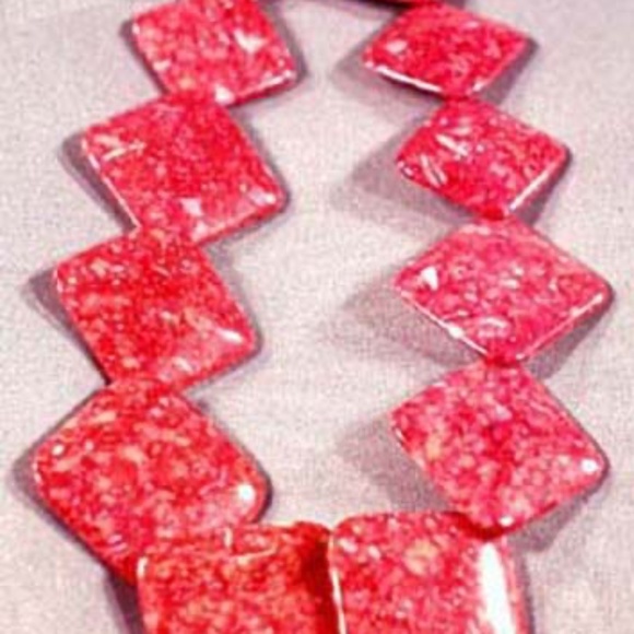 PINK AGATE GRADUATED SQUARES NECKLACE, MARBLED PINK POLISHED, 18 INCHES LONG, - Picture 1 of 1
